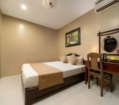 Двухместный номер Economy двуспальная кровать в Tribee Kinh Hostel & Bar