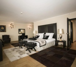Двухместный люкс Vice-Presidential двуспальная кровать в Hotel Marinela Sofia