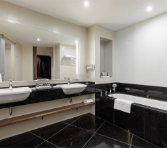 Люкс с балконом в Radisson Завидово