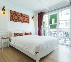 Двухместный номер Standard с балконом двуспальная кровать в White Ivory Bed & Breakfast