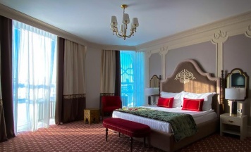 Двухместный номер Бизнес с видом на город двуспальная кровать в Jumbaktas