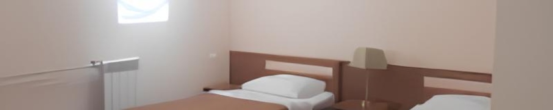 Трёхместный номер 1 категории с тремя односпальными кроватями в Сфера