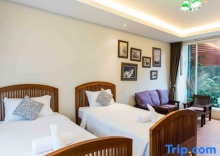 Семейный люкс в Feung Nakorn Balcony Rooms & Cafe