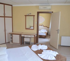 Люкс с балконом в Ayvalik Palas Hotel