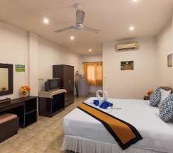 Одноместный номер Superior односпальная кровать в Smile House Karon