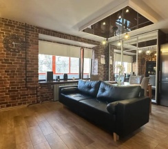 Апартаменты c 1 комнатой с балконом и с видом на город в Квартира в центре Loft