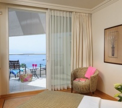 Люкс Honeymoon с балконом в Hotel Aria