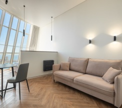 Панорамный пентхаус с видом на гавань и мосты (3,4), Тигровая 16А в Panorama Suites Group