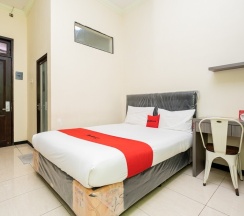 Номер Standard в RedDoorz Plus @ Grace Residence Surabaya