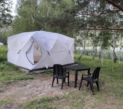 Палатка с 1 двухспальной кроватью на 1 береговой линии в Иткая