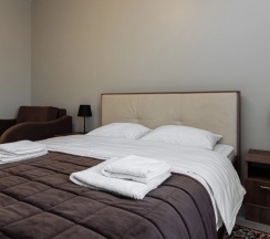 Двухместные апартаменты с видом на город двуспальная кровать в Константа