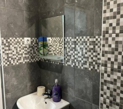 Комната стандарт с 2 односпальными и 1 двуспальной кроватью №3 в Алешкина мечта