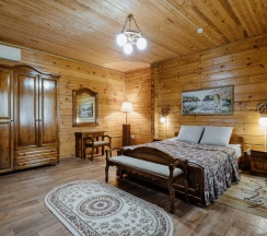 Номер люкс в Золотой лотос