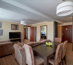 ЛЮКС в Вега