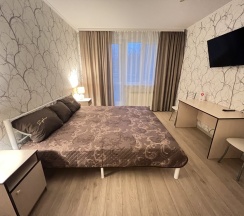 Двухместный номер Comfort с балконом двуспальная кровать в Милитум