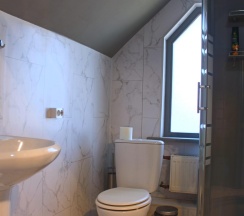 Номер эконом в Здрава дача