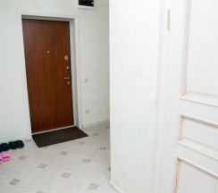 М.Горького 85Б. 1-комн.кв., 1-этаж, 81 в АнтиОтель