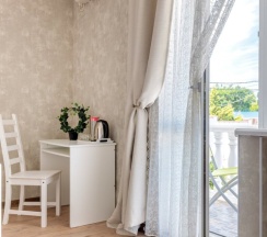 Двухместный номер Economy с балконом двуспальная кровать в Прованс