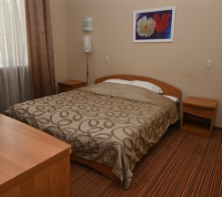 Номер Комфорт двухкомнатный в Пятый угол