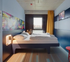Одноместный номер Standard двуспальная кровать в MEININGER Hotel Berlin East Side Gallery