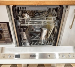 Апартаменты с двумя спальнями №2 в Mangosteen apartments