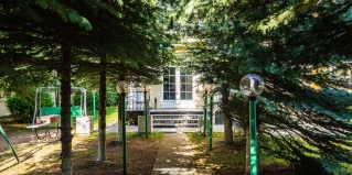 Подушкино: Апартаменты Апартаменты на Московская область, Наро-Фоминский городской округ, Апрелевка, проезд Калиновый, 6