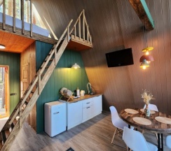 Дом 5005 в Шелест Inn
