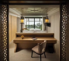 Люкс Avista с 2 комнатами с балконом и с видом на море в Avista Grande Phuket Karon - MGallery