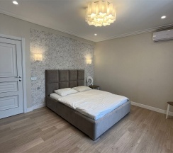 Апартаменты с гостиной и спальней с двуспальной кроватью в Sibgat Apartments