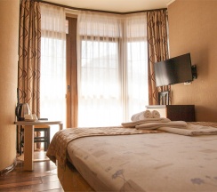 Двухместный улучшенный номер DOBLE с балконом в LaManсhe