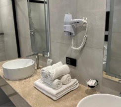 Двухместный люкс Улучшенный c 1 комнатой с видом на море двуспальная кровать в Изумруд