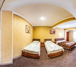 4-х местный номер с балконом в Ростовчанка