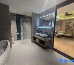 Четырёхместная вилла с 3 комнатами в Howard Johnson by Wyndham Phuket Naiyang