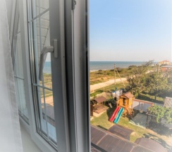 301 - Четырехместный мансардный номер с прямым видом на море в Азов Инн