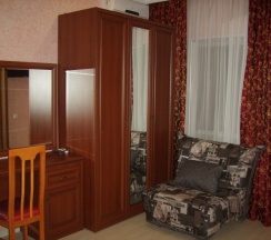 Комфорт с кроватью King Size и балконом в Кристина