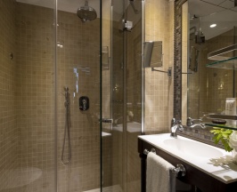 Двухместный номер Classic двуспальная кровать в Hôtel Vinci Due & Spa