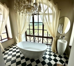 «Лилия» -4-х местный VIP номер в Chateau Andre