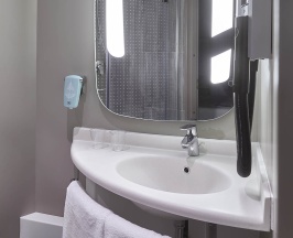 Номер Standard - с двуспальной кроватью в ibis Москва Киевская