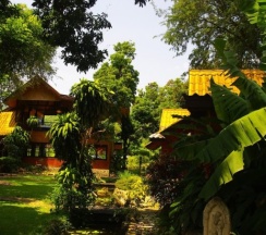 Семейный люкс с балконом в Areeya Phuree Resort