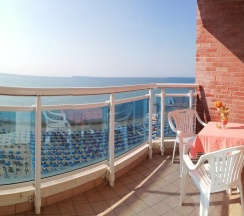 Трёхместный номер Standard с видом на море в Hotel Caravelle & Minicaravelle