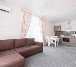Семейный люкс+ в Business Residence