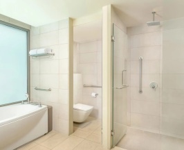 Двухместный номер Guest двуспальная кровать в The Westin Siray Bay Resort & Spa, Phuket