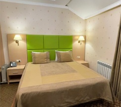 Трехместный номер стандарт в Сказка снежных вершин