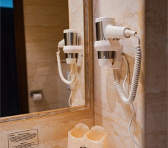 Стандарт с кроватью размера "king-size" в Мираж