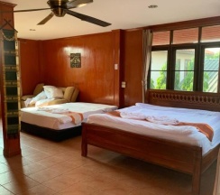 Коттедж с 2 комнатами в Avila Resort
