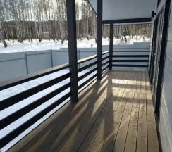 Коттедж с 2 комнатами с балконом в Фортуна