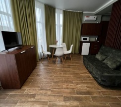 Двухместный полулюкс с красивым видом из окна двуспальная кровать в Радуга