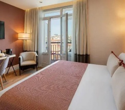 Двухместный номер Superior с балконом (двуспальная кровать) в Senator Gran Vía 70 Spa Hotel