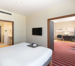 Двухместный люкс Deluxe двуспальная кровать в Mercure Warszawa Grand