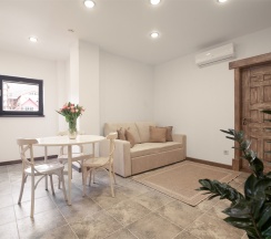 Стандартные апартаменты с балконом в Co-Co Village